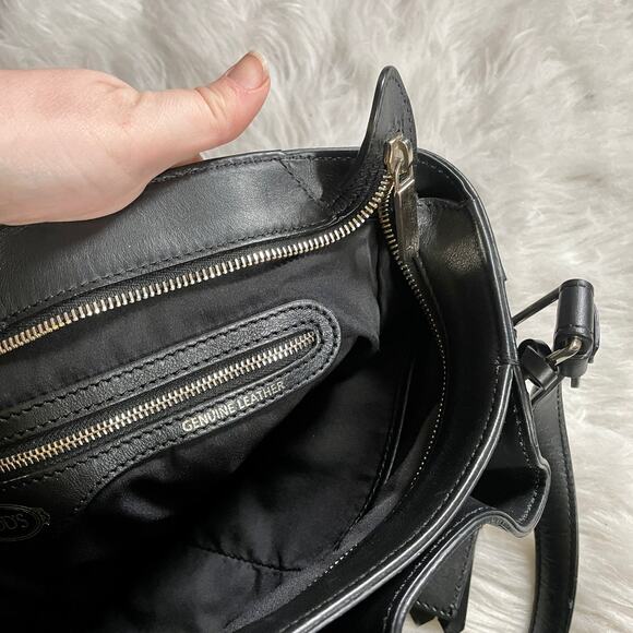 Tod's Laser Cut Flower Tote Shoulder Bag Small Lazer Perforated Black Leather - Picture 15 of 16